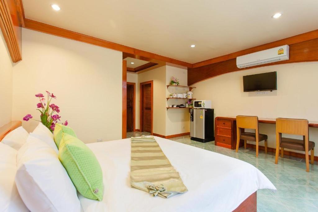 Id Residences Phuket Exteriör bild